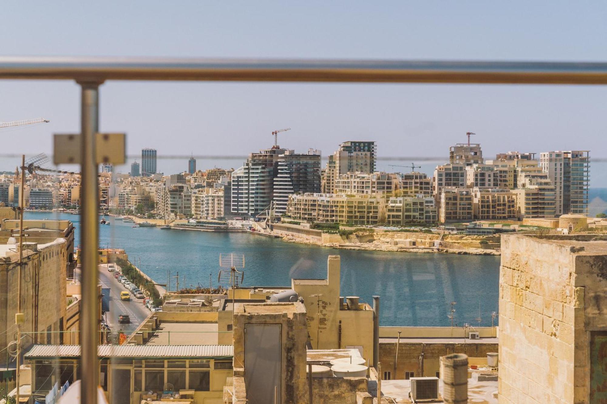 Vallettastay Skyline Sea View Studio المظهر الخارجي الصورة