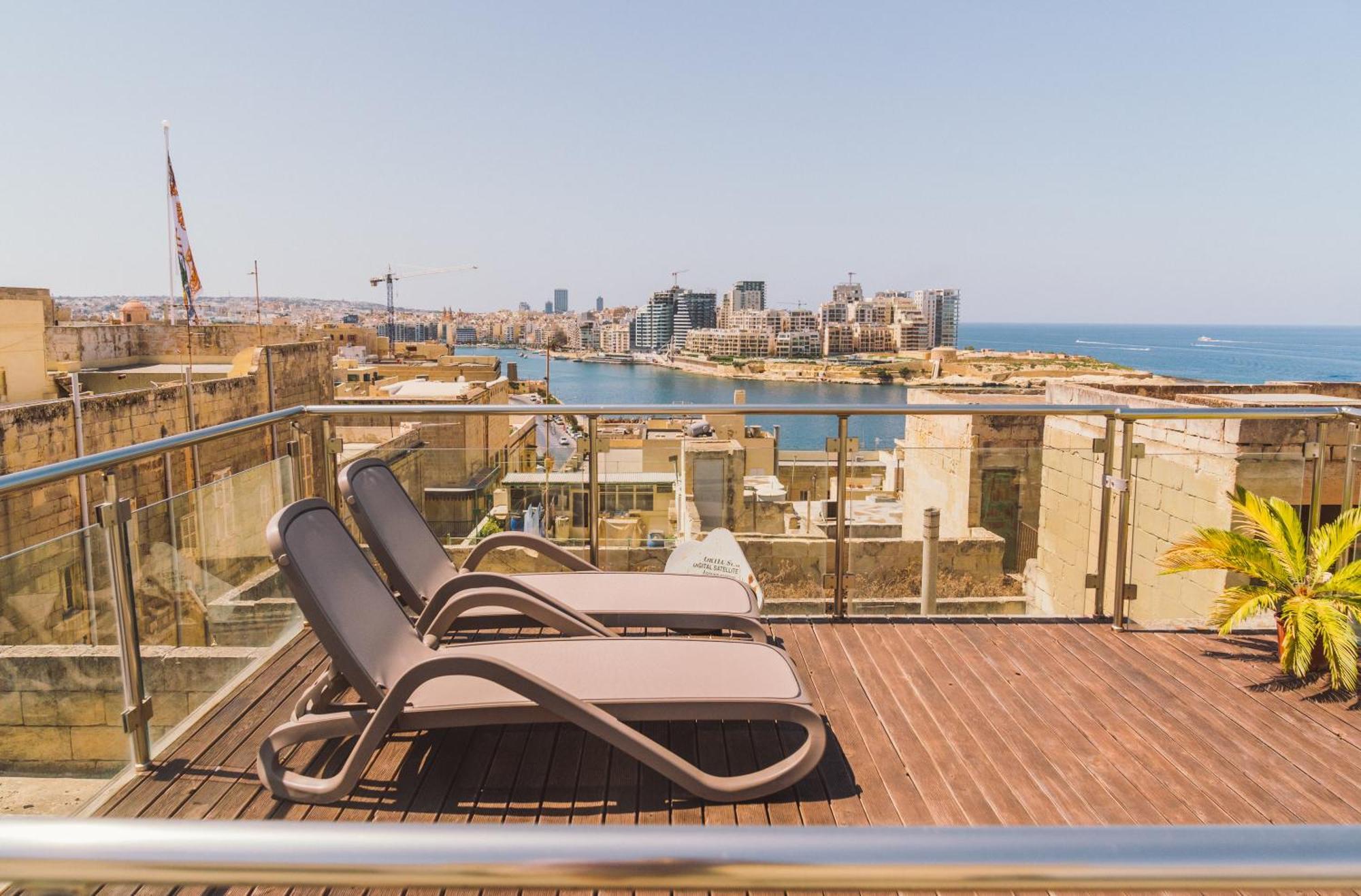 Vallettastay Skyline Sea View Studio المظهر الخارجي الصورة